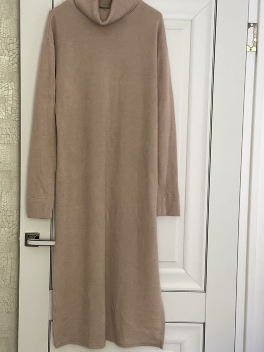 Платье праздничное вечернее р.44