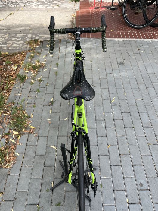 Bicicleta Cursiera Cannondale Caad 8
