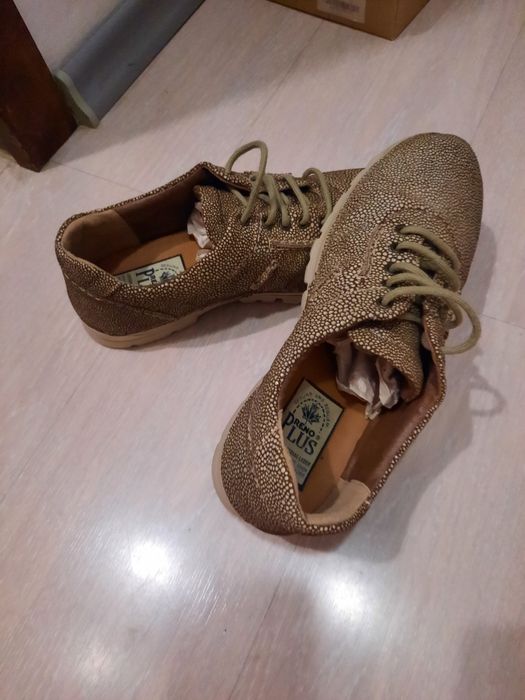 Дамски обувки от естествена кожа