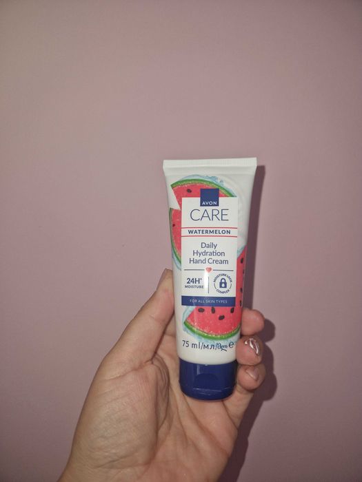 Козметика и парфюми от Avon
