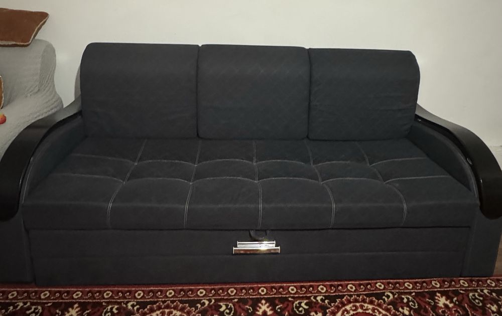 Продам диван в отличном состояние