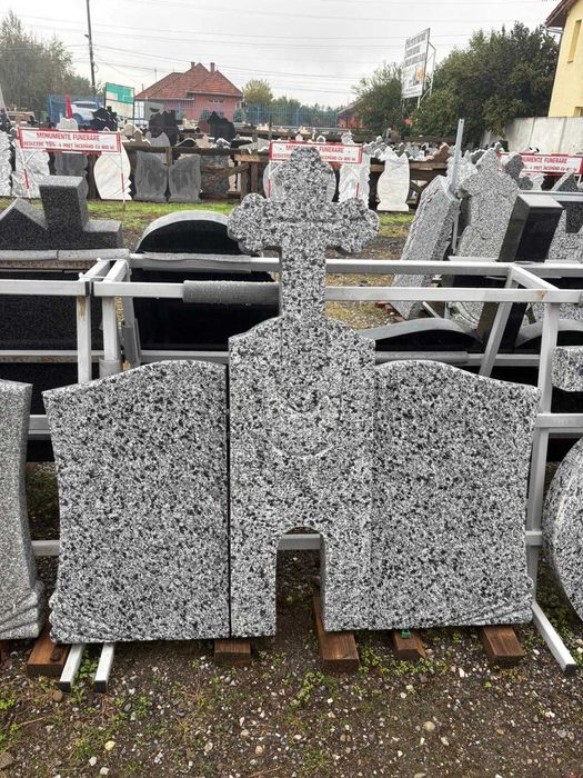 15% reducere la monumente funerare marmura si granit