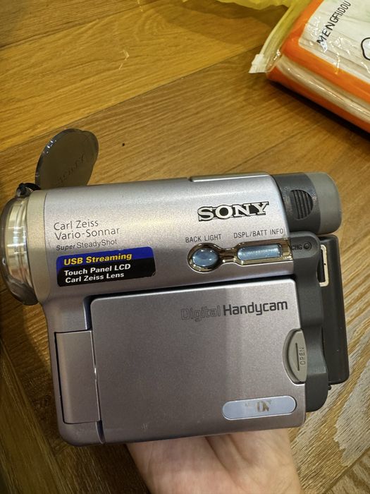 Видеокамера sony handycam