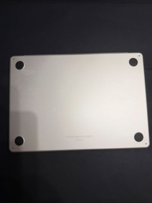 MacBook Air 13” Apple M2 (2022) - 8GB RAM, 256GB SSD, Silver