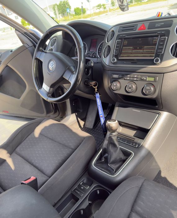 Vând Volkswagen Tiguan VW Tiguan 2.0 TDI 4Motion 4x4 140 CP