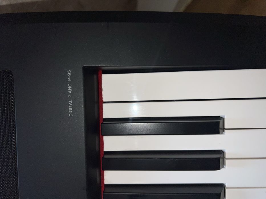 Yamaha P-95 de vânzare