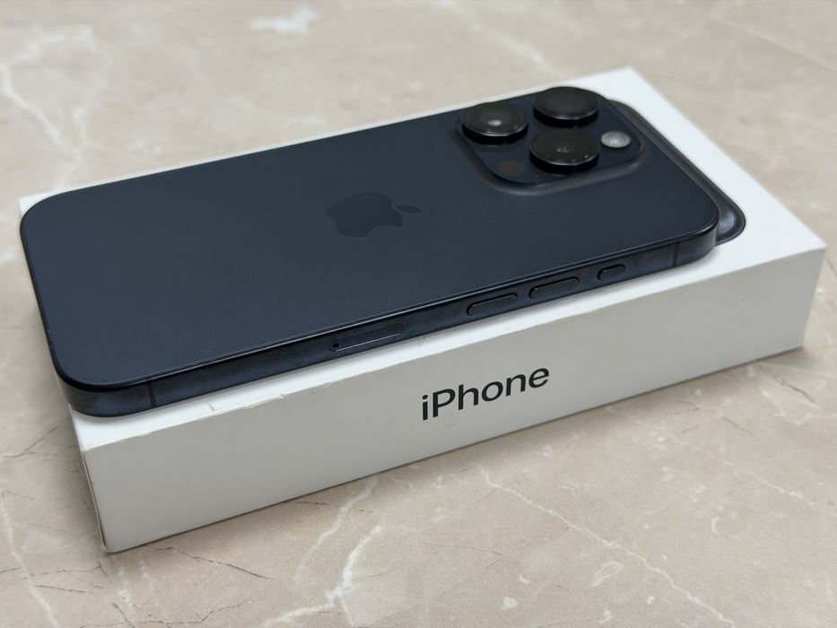 Iphone 15 pro Titanium blue 128gb + подарък 2 калъфа