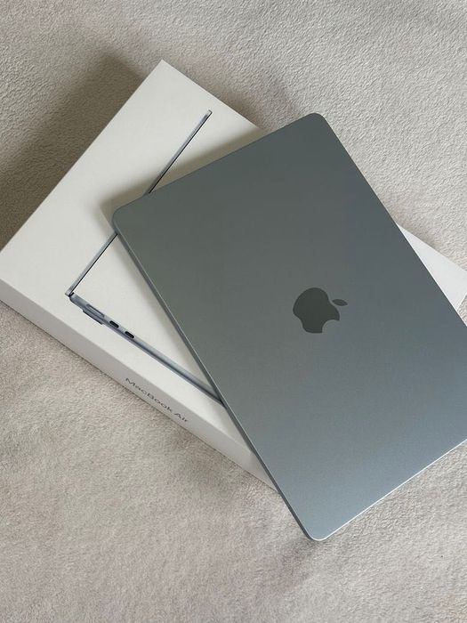 MacBook Air M4 13" 16/256GB Sky Blue — 100% batareya
