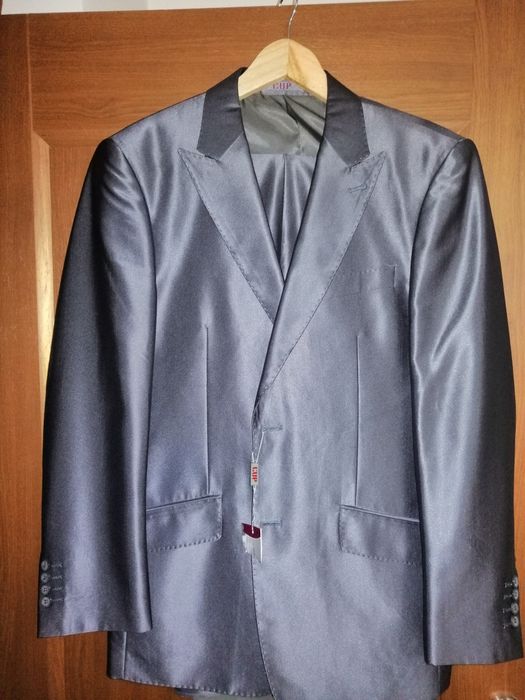Costum bărbați mărimea 50