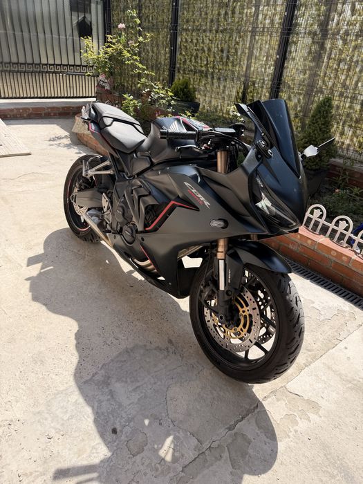 Honda CBR650R 2019