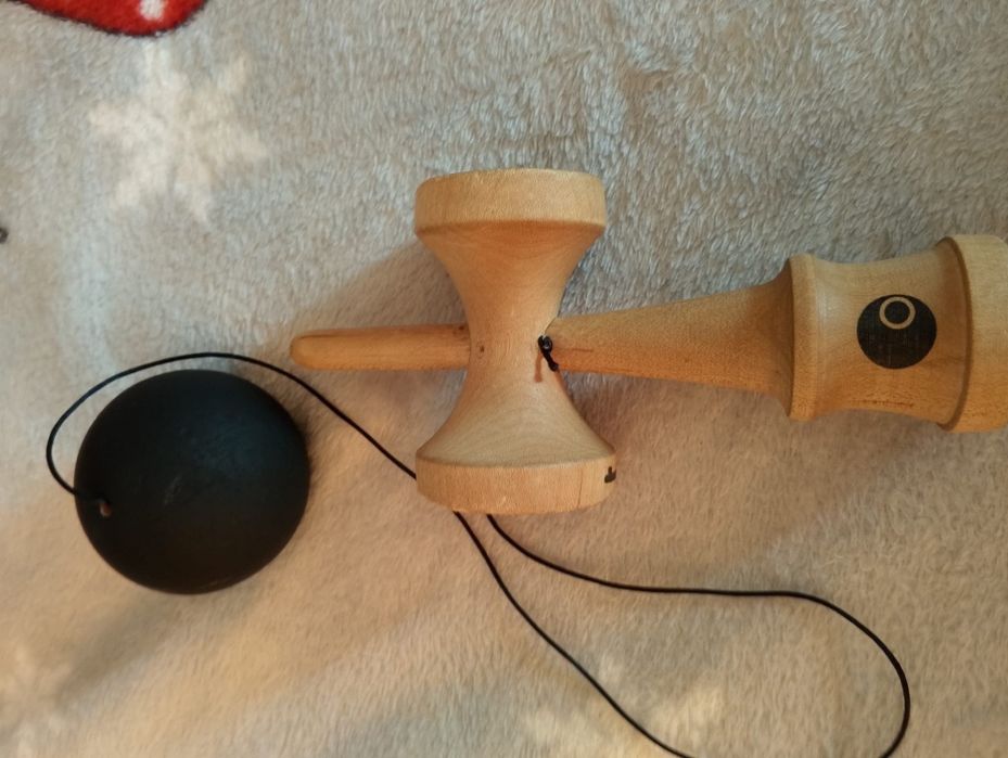 O Kendama foarte buna.