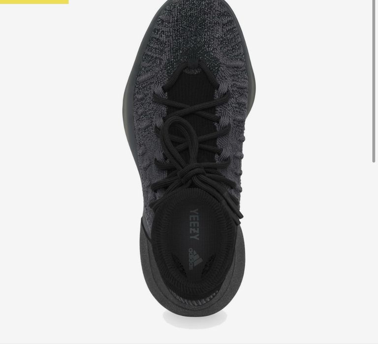 yezzy nou cu eticheta