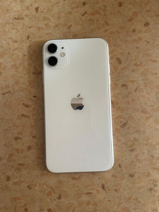Продам iPhone 11