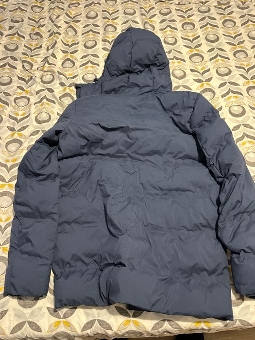 Зимно яке, не е обличано!