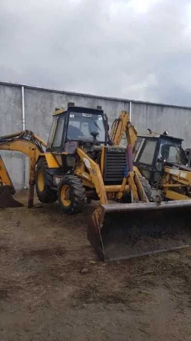 Dezmembrez buldoexcavator Caterpillar 438B-Piese de schimb Caterpillar