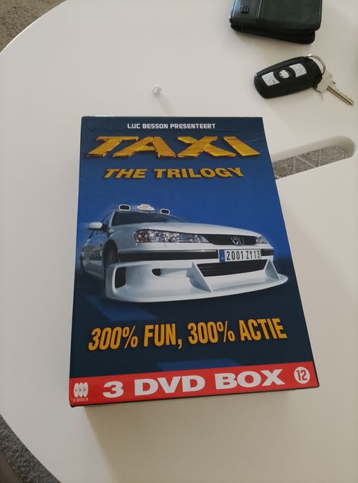 Vând DVD  3cd film