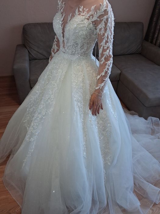 Rochie de mireasă cu etichetă