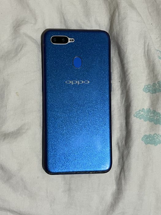 продам oppo a5s.