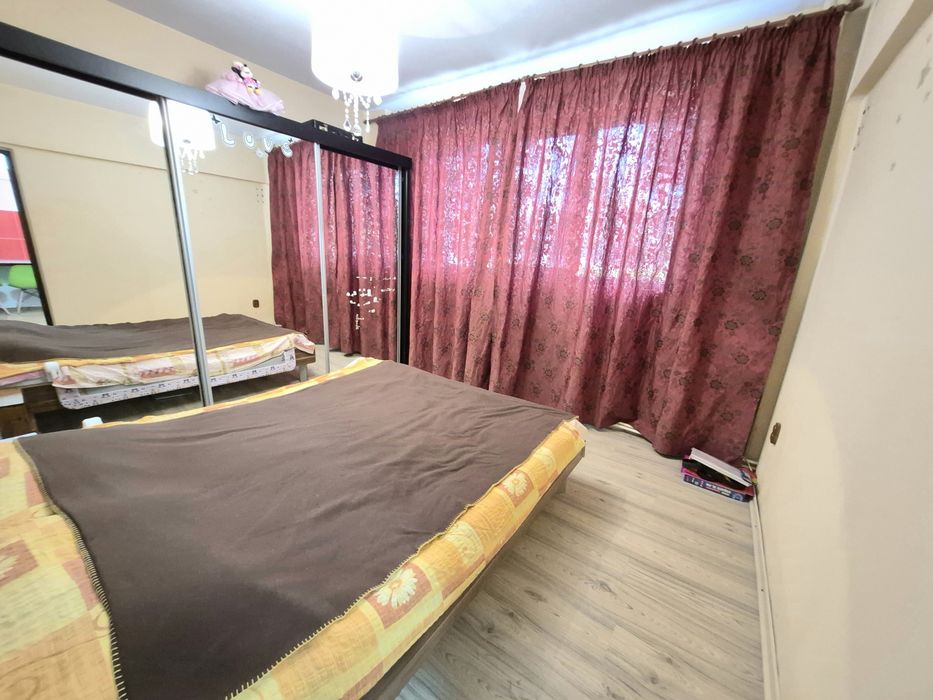 Închiriez 2 camere micro 17 parter