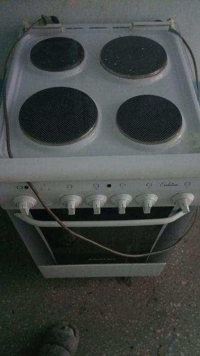 Продам электро плиту