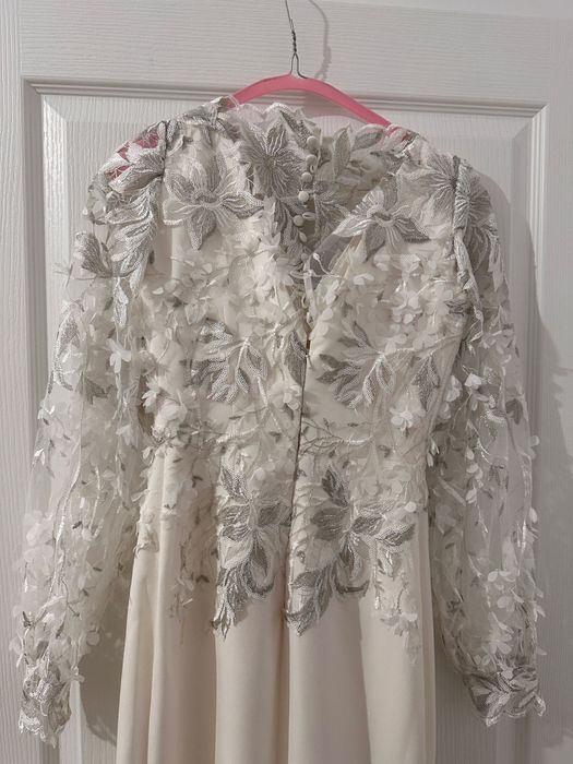 Rochie de mireasa marimea XS-S, ofer voal cadou