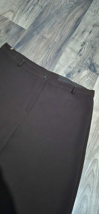 Pantaloni eleganti evazati marimea XL