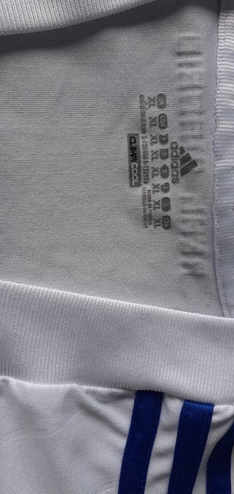 футболни тениски