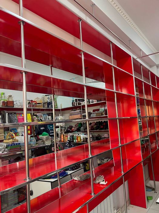 Dokon uchun Etajerka