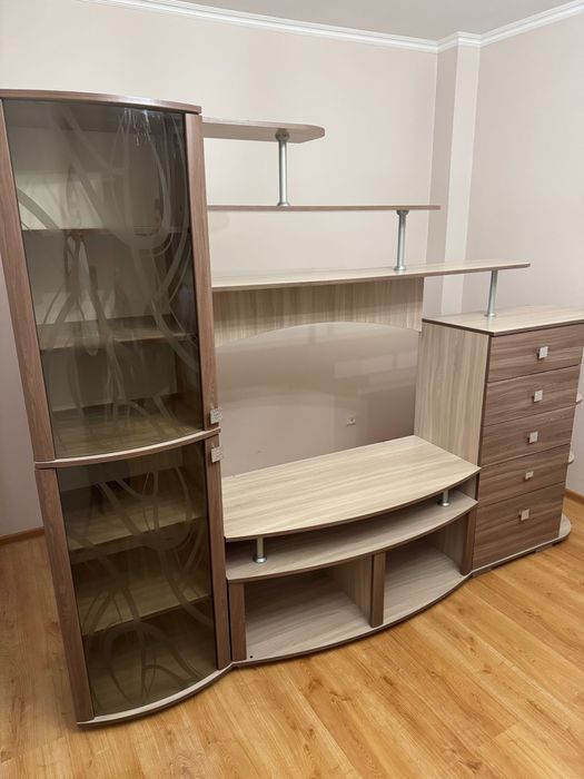 Шкаф,стенка в гостинную