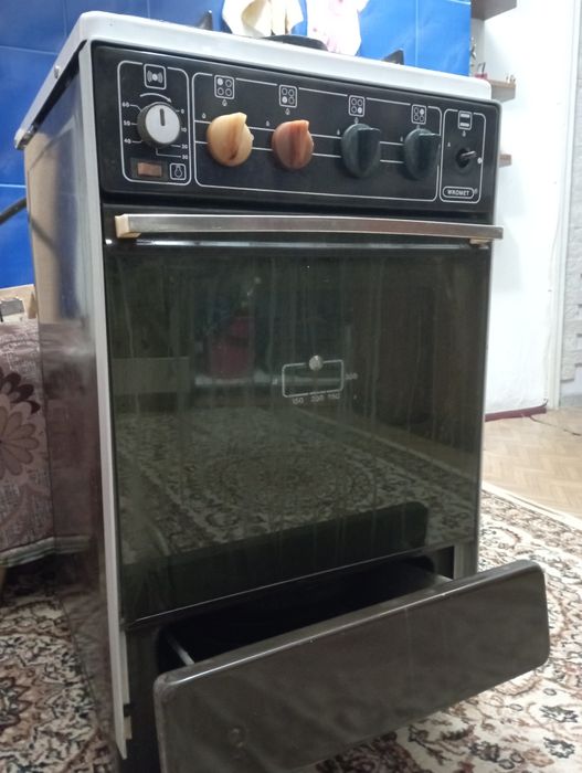 Продаётся газовая плита б/у