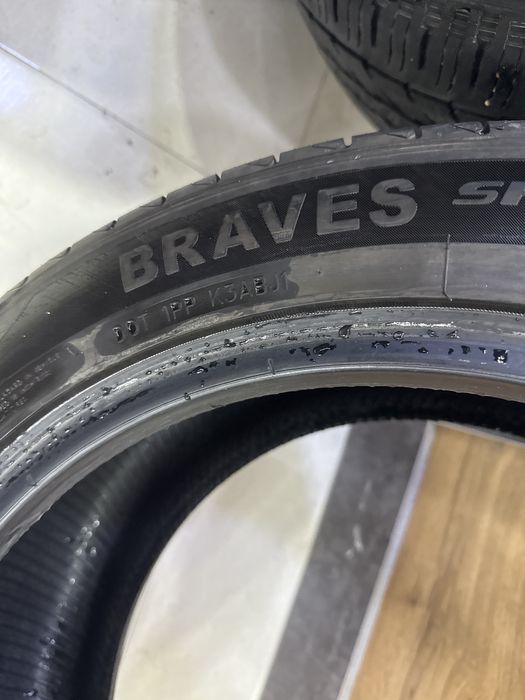 Резина 245/45/18 как новые