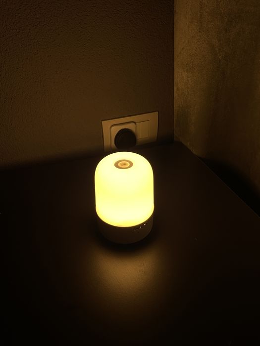 Lampa led/ dormitor.