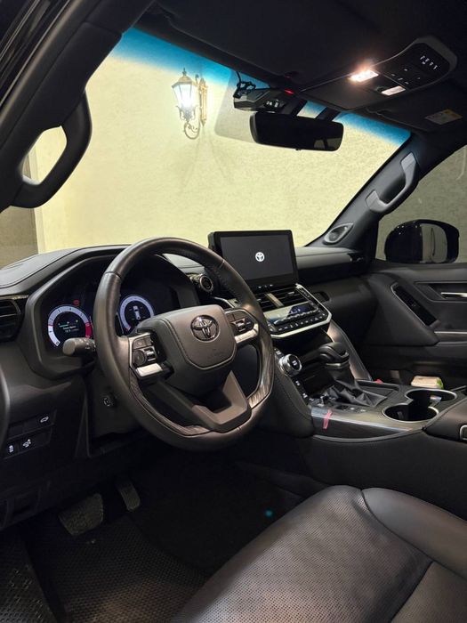 TOYOTA Land Cruiser Twin Turbo. Вариантга хам берилади