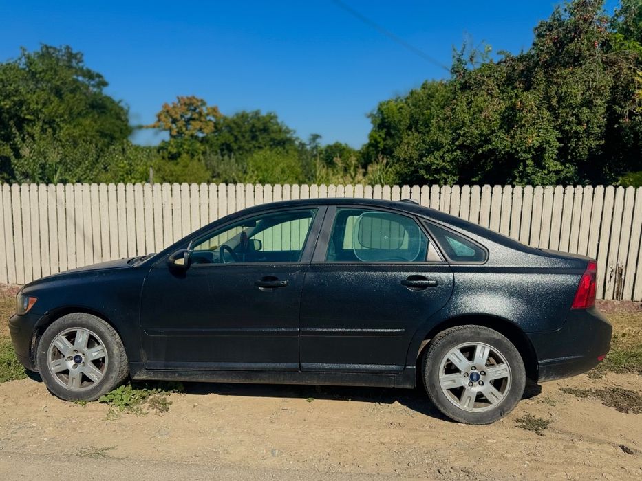 Mă vinde Volvo s 40
