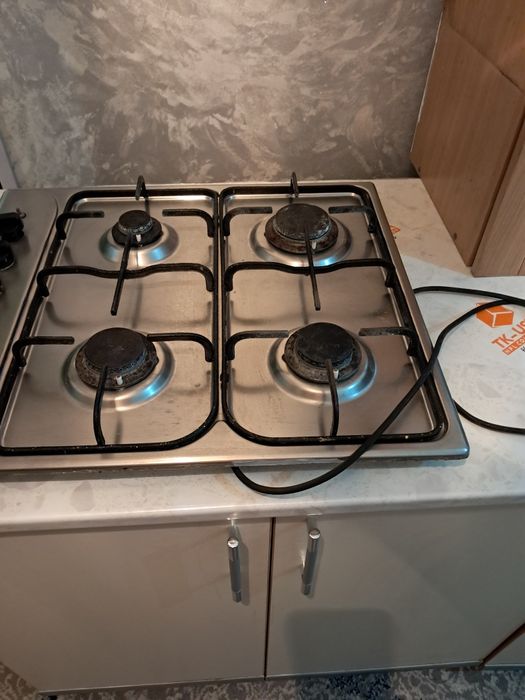 Кухонный гарнитур продам