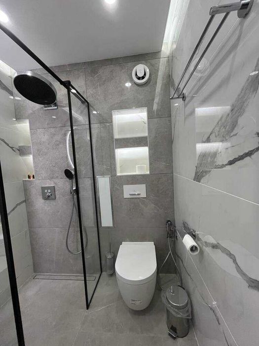 Продава се Тристаен апартамент в Пловдив, Христо Смирненски - 140 кв.м за 25000 €/кв.м - Снимка #9