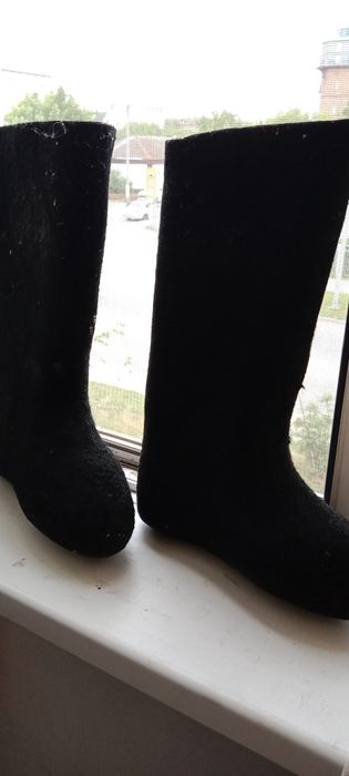 Валенки чёрные, новые, на 39-40