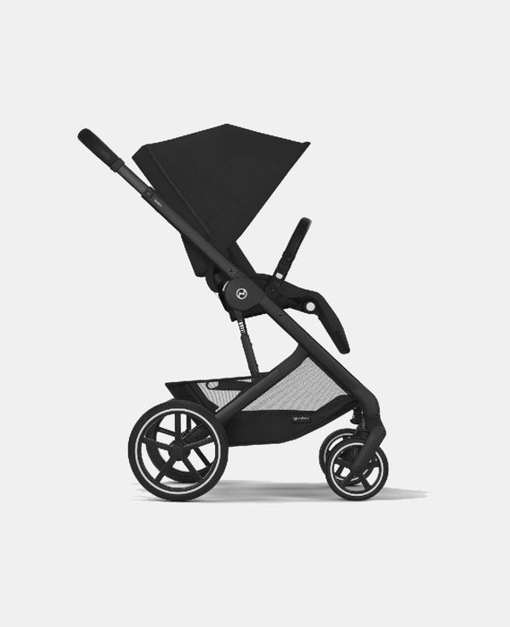Cărucior Balios S Lux BLK Moon Black Cybex Gold  Moon Black