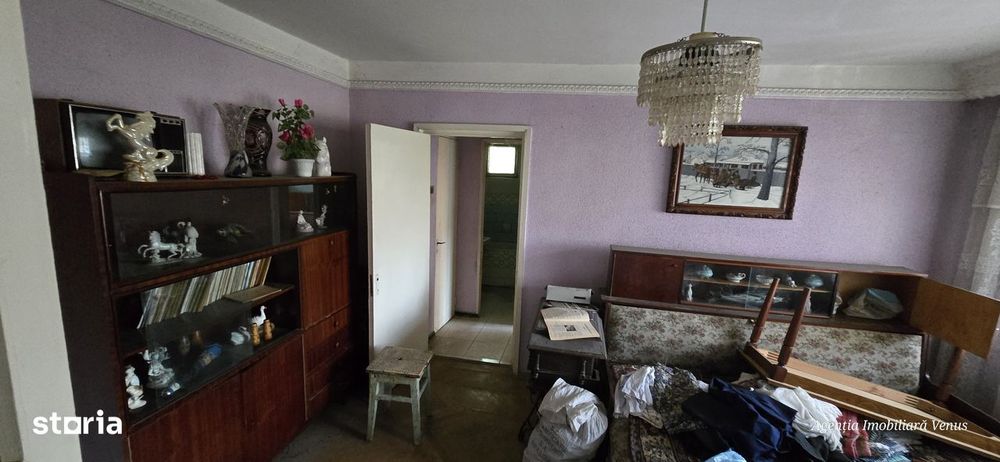 Apartament 3 camere la str.Primaverii