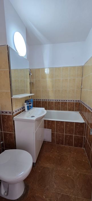 2 camere str.Miron Costin  LIBER.  Zona CENTRALA!!!