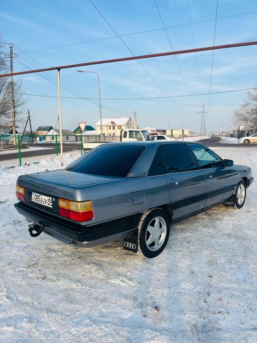 Ауди 100, жагдайы жаксы