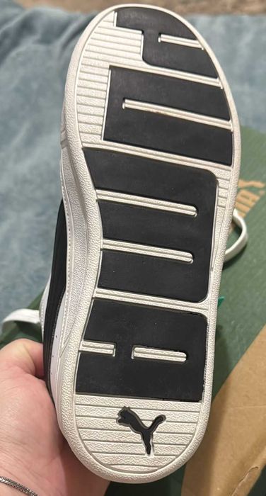 Продам новые кроссовки PUMA