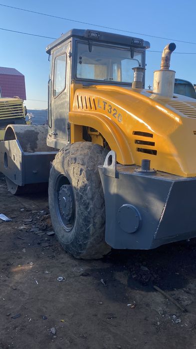 Грунтовый каток 20т