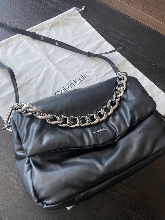 Чанта на Calvin Klein