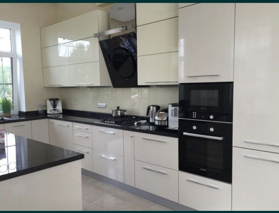 Кухонные гарнитуры