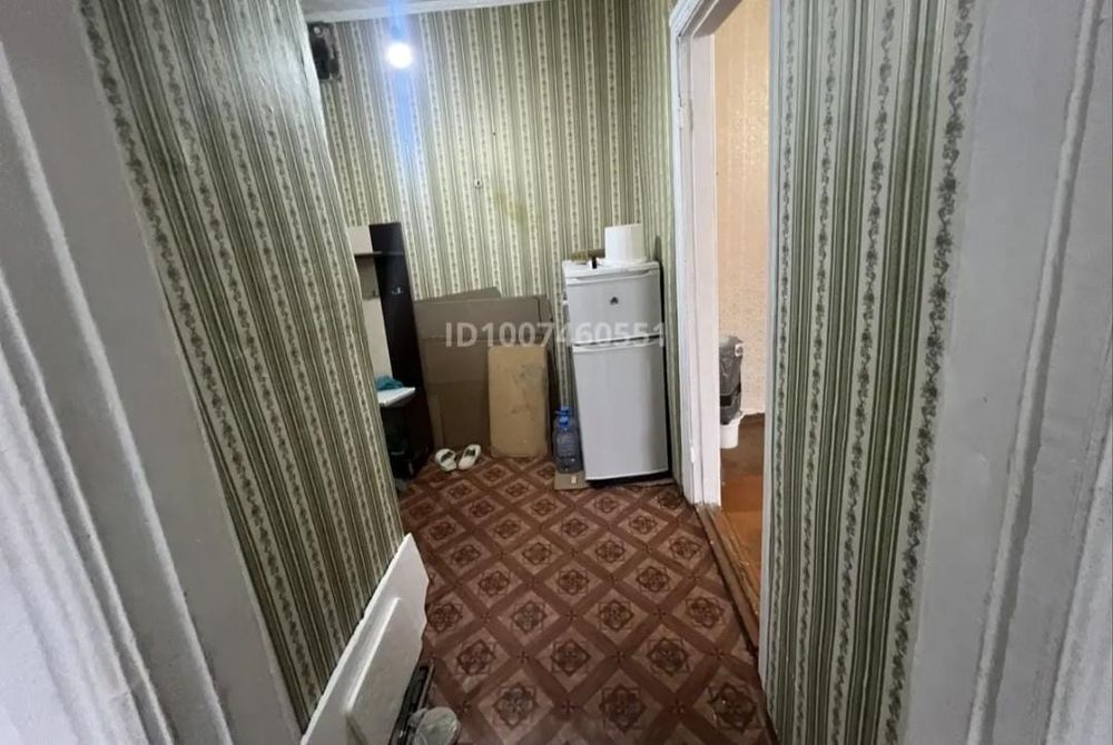 Продам кв 1 ком. Центр Революция