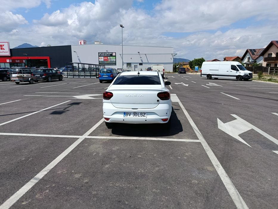 DACIA Logan 2025 — imagine 3