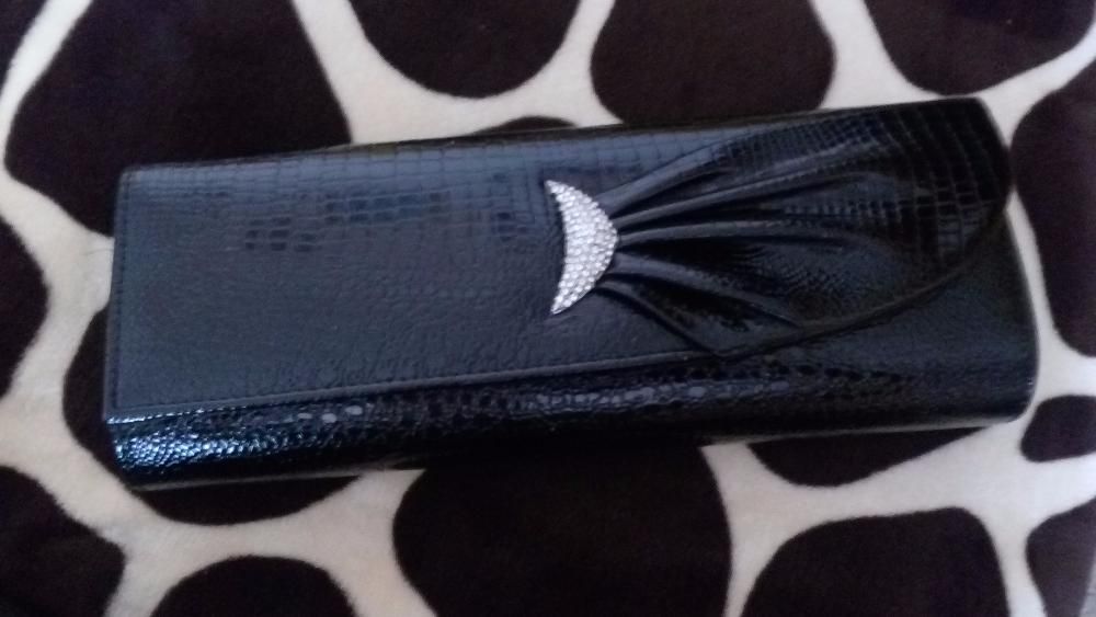 Продам клатчи - сумочки дамские новые