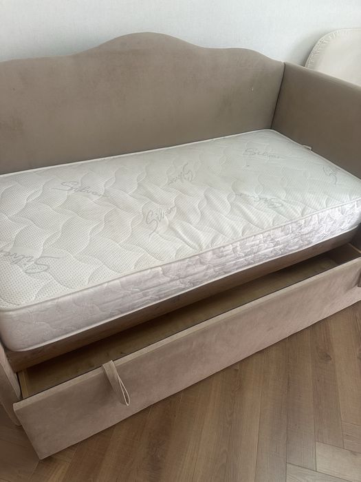 Продам детскую кровать