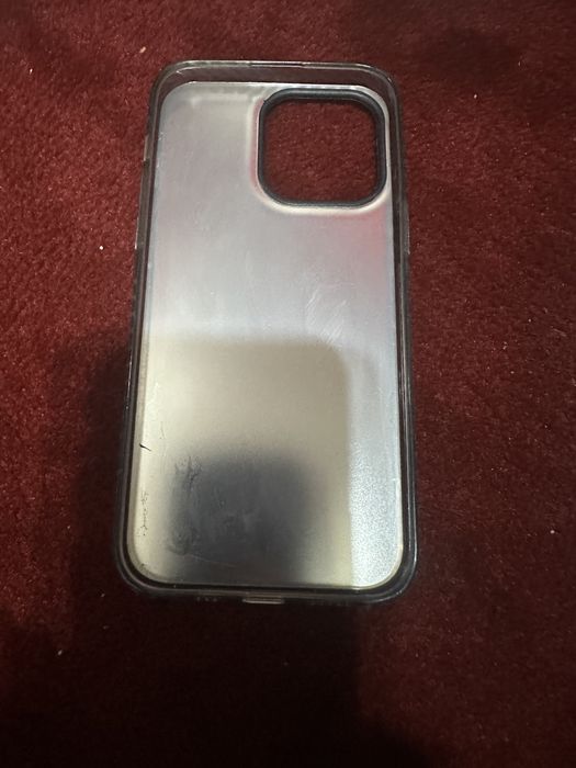 Поодам чехол на айфон 14 про мах